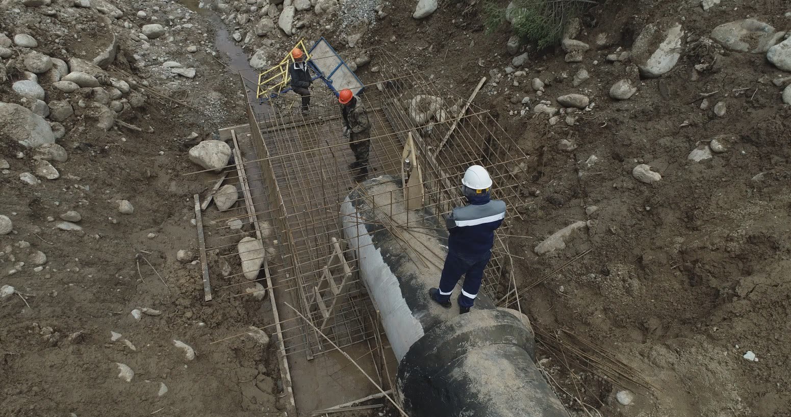 Монтаж напорного трубопровода